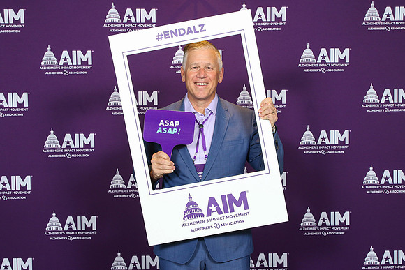Alzheimer's Association 00551