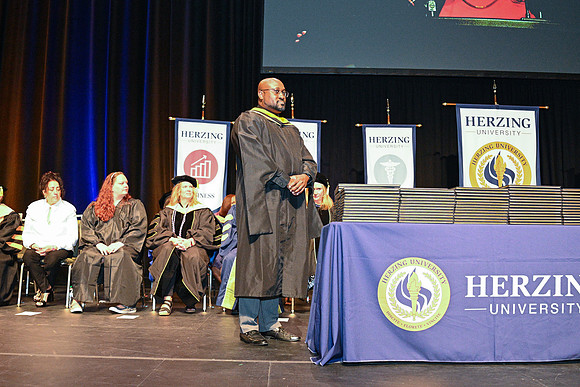 Herzing University 00157