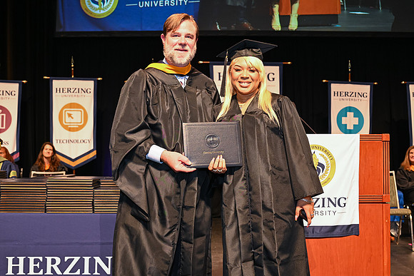 Herzing University 00160