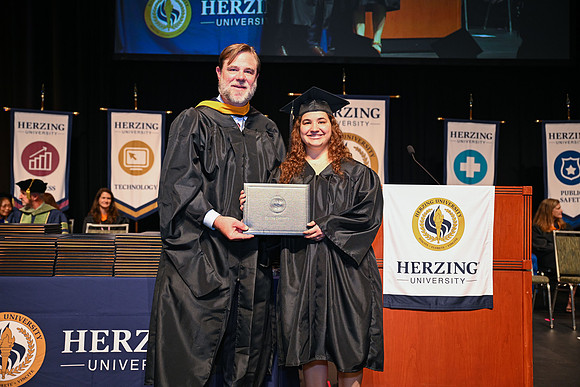 Herzing University 00164