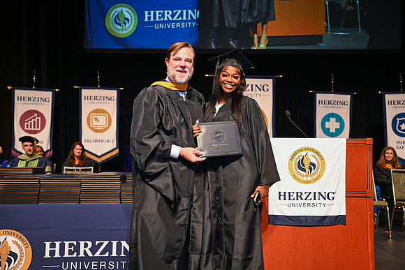 Herzing University 00163