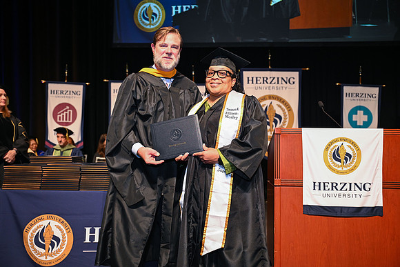 Herzing University 00171