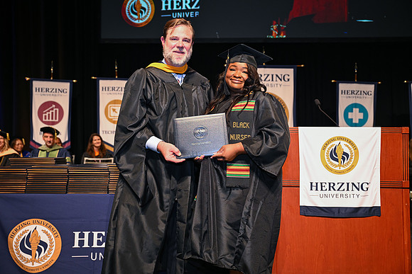Herzing University 00177