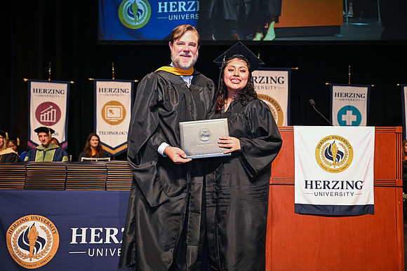 Herzing University 00193