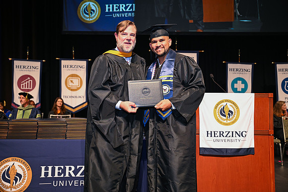 Herzing University 00197