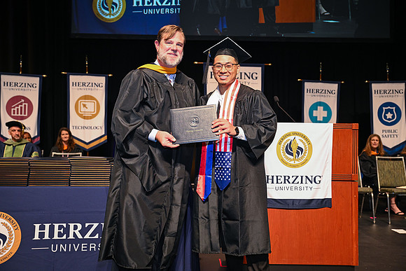 Herzing University 00211