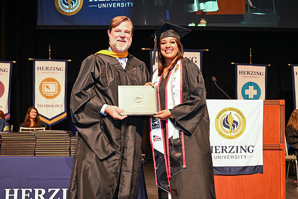 Herzing University 00273