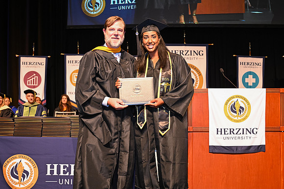 Herzing University 00275