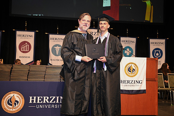 Herzing 00228