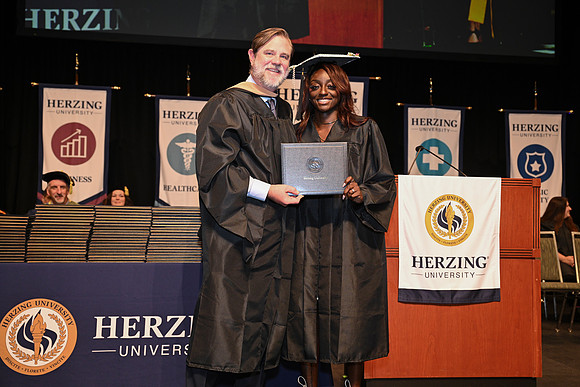 Herzing 00269