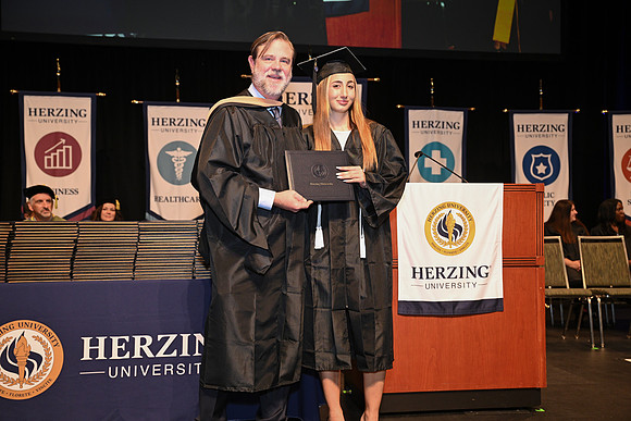 Herzing 00254
