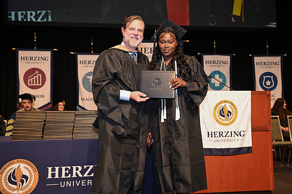 Herzing 00283