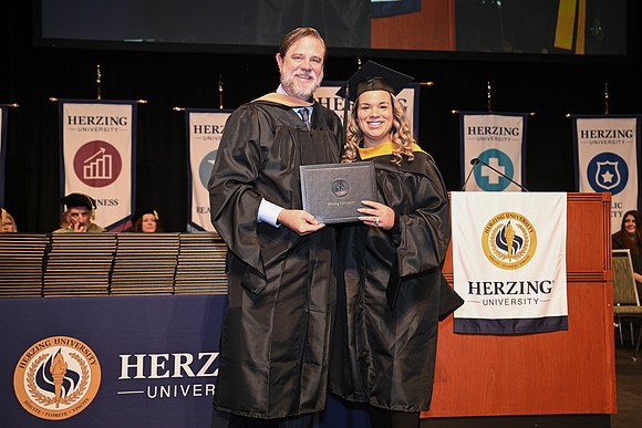 Herzing 00136