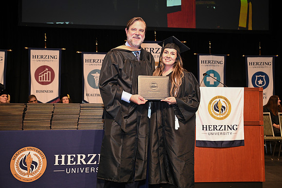 Herzing 00229