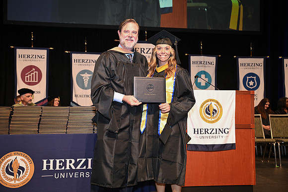 Herzing 00094