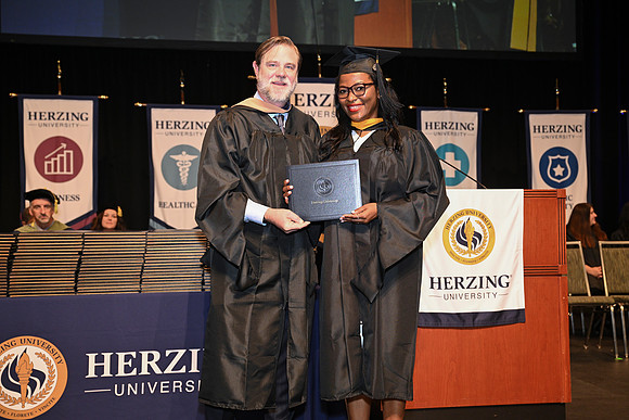 Herzing 00072