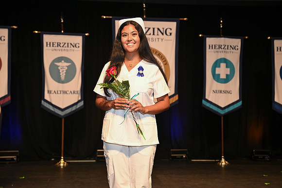 Herzing 00488
