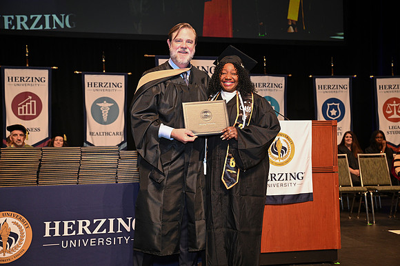 Herzing 00261