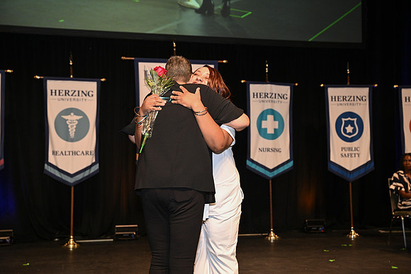 Herzing 00405