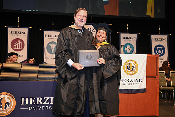 Herzing 00130