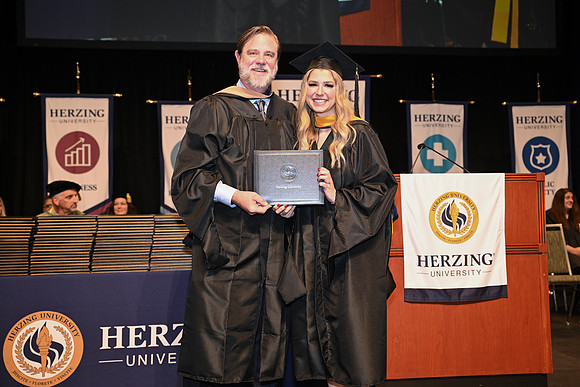 Herzing 00153