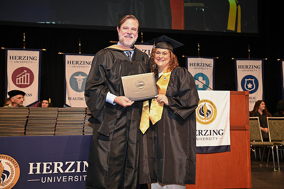 Herzing 00177