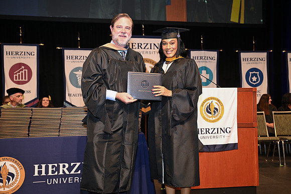 Herzing 00084