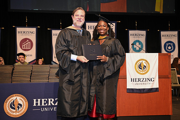 Herzing 00149