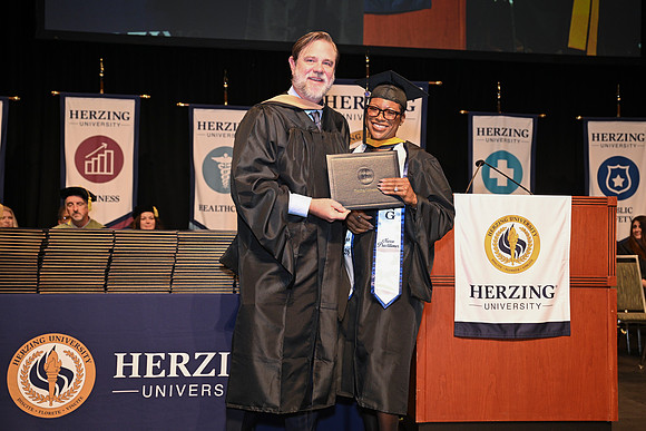 Herzing 00147