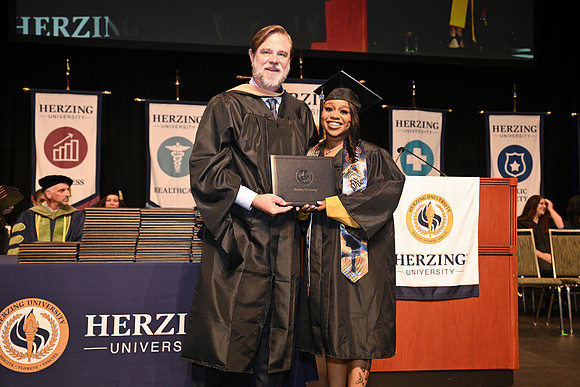 Herzing 00299