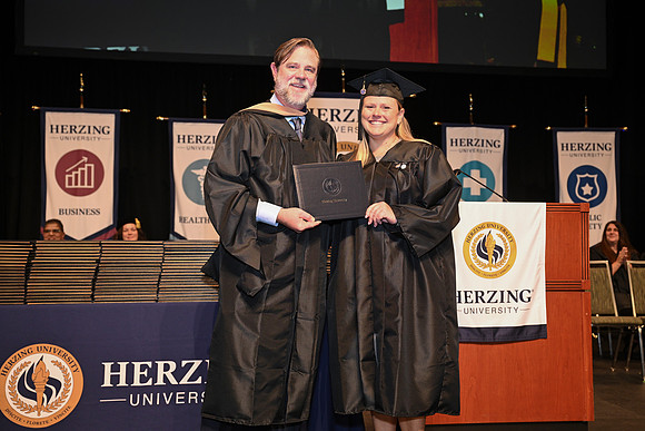 Herzing 00227