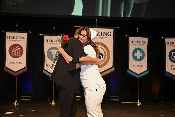 Herzing 00444