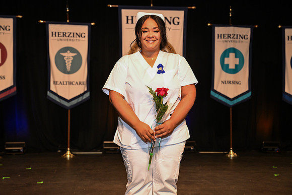 Herzing 00512