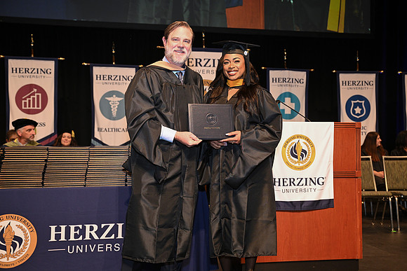 Herzing 00099