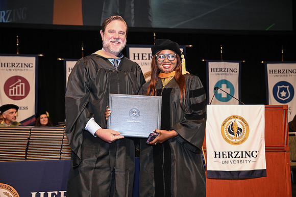 Herzing 00052