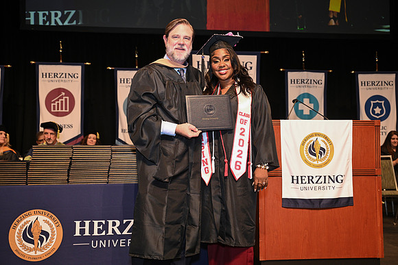 Herzing 00272