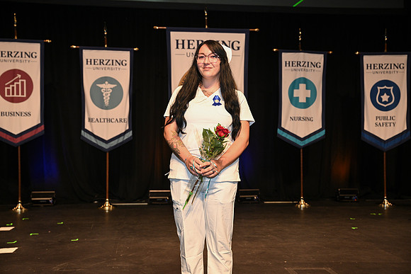 Herzing 00431