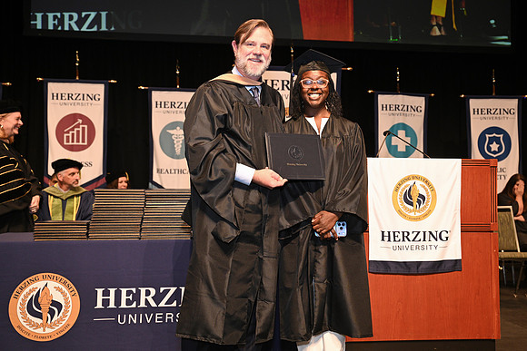 Herzing 00300