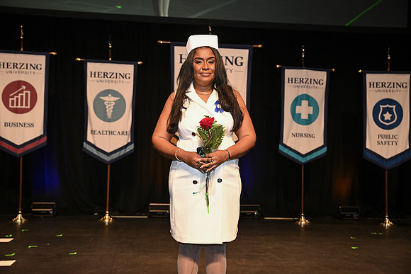 Herzing 00421