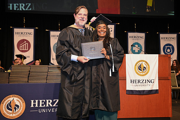 Herzing 00273