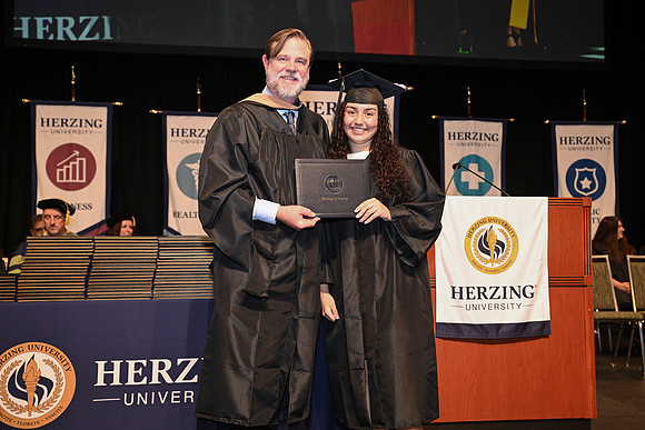 Herzing 00275