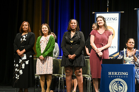 Herzing 00384