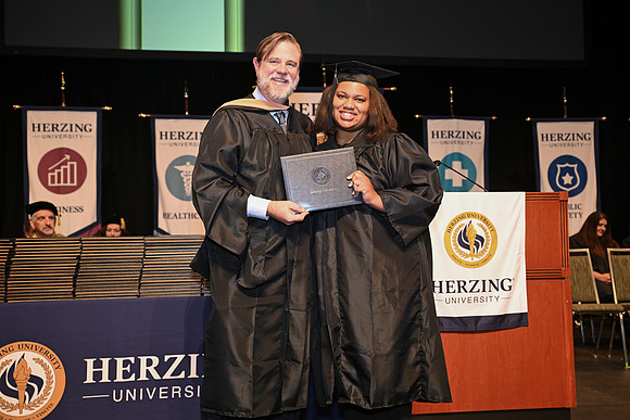 Herzing 00244