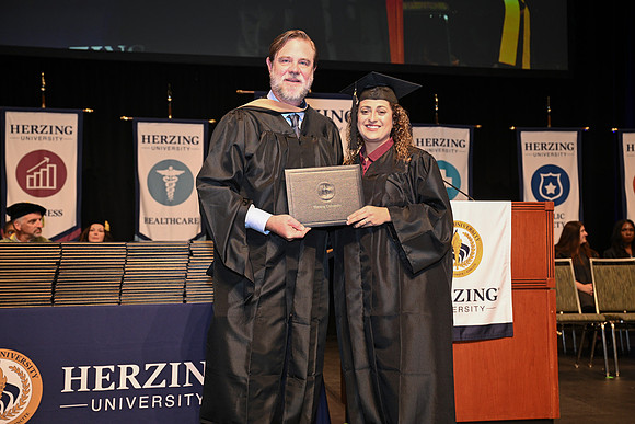 Herzing 00189