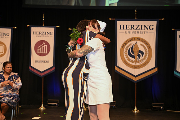 Herzing 00513