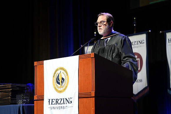 Herzing 00316