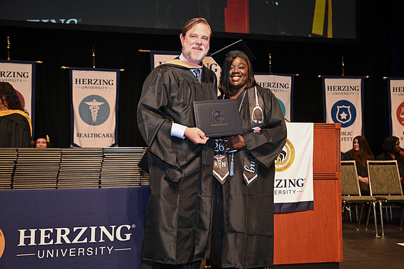 Herzing 00200