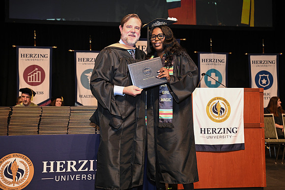 Herzing 00191
