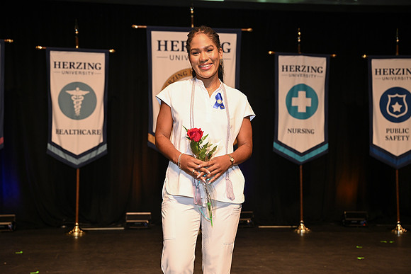 Herzing 00484
