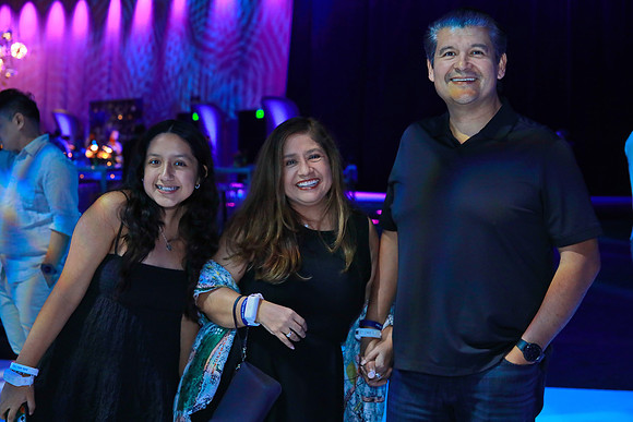 OCCC - Saturday PM - Photographer A - 00055 - Candid-Concert